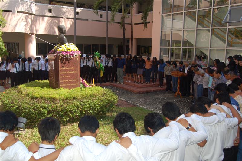 ../Picture/2552/DSC_0079 (Medium).JPG